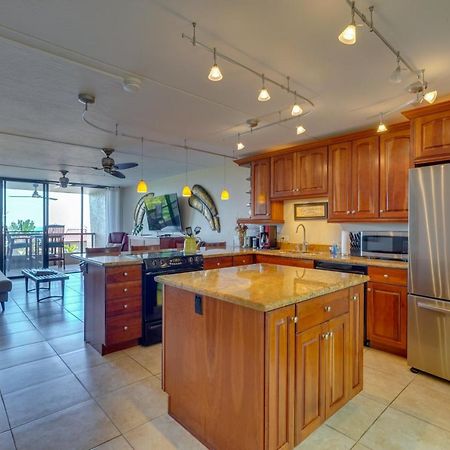 Kona Pacific Top Floor Retreat Ocean View And Pool! Каилуа-Кона Экстерьер фото